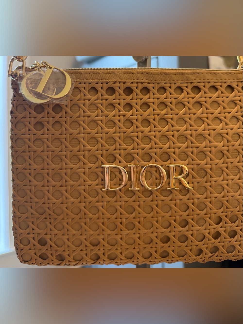 Dior Woven Beauty Bag Gwp item vip item - Picture 3 of 3